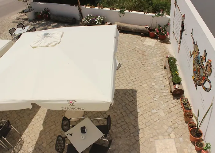 Infusion 招待所 3*