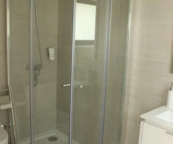 Infusion 招待所 3*